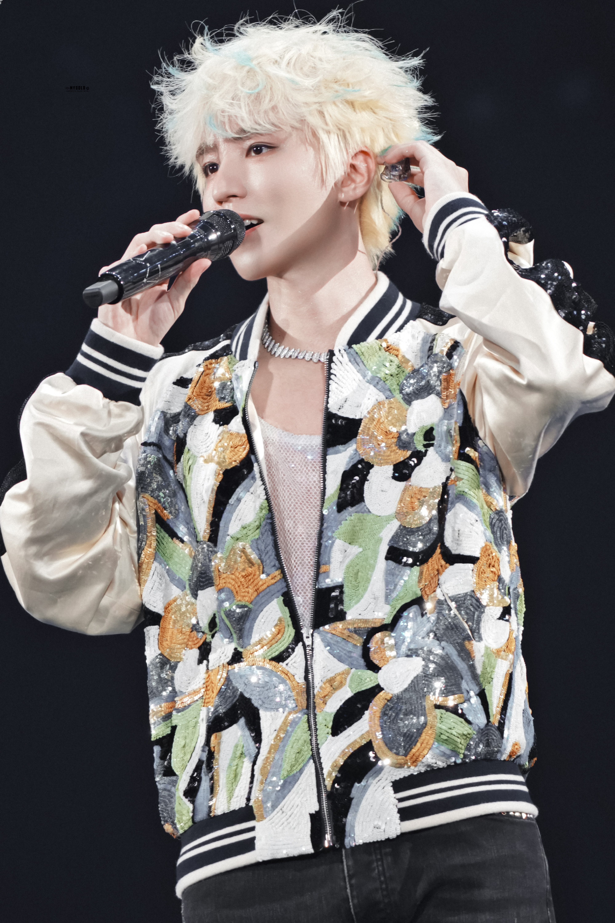 王俊凯💙王俊凯电影刺猬💙💙王俊凯首张同名专辑wjk   💙💙王俊凯演唱