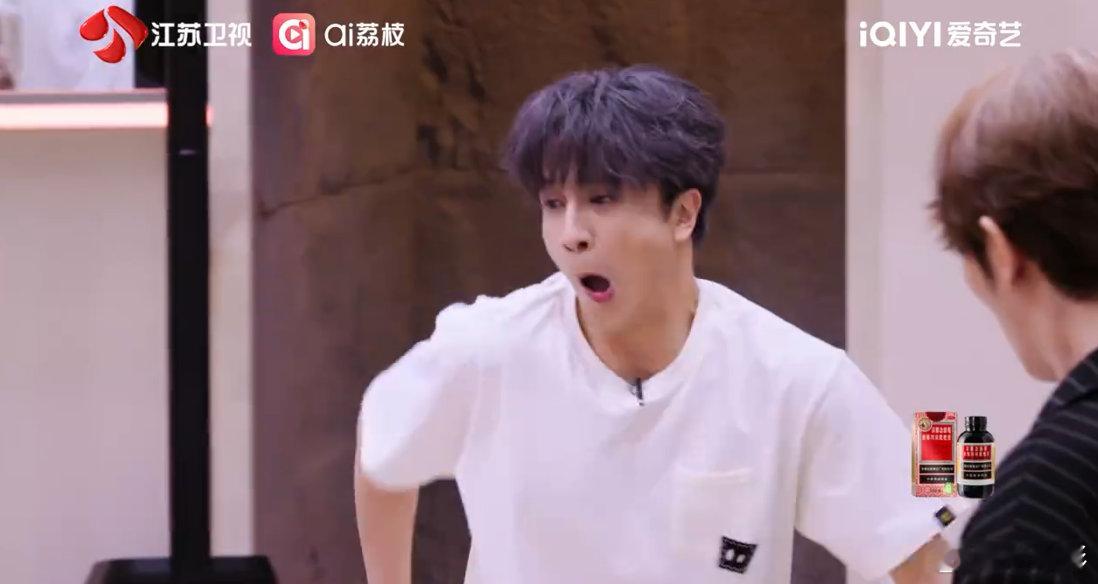 薛之谦好一场酣畅淋漓的挨打音乐缘计划 笑不活了！薛之谦为躲张靓颖蒙眼暴击，满地翻