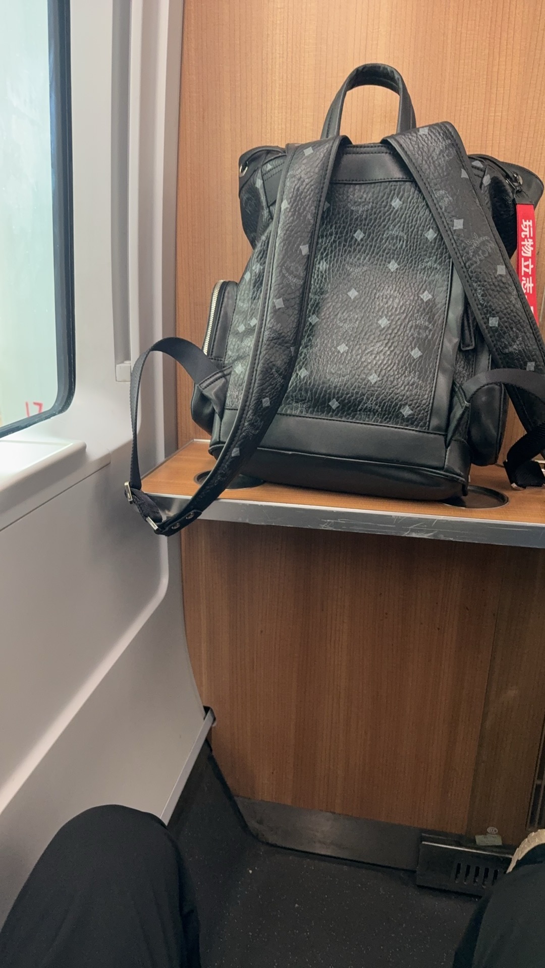 有宝子享受过烈日下奔跑赶高铁的感觉吗[努力] ​​​
