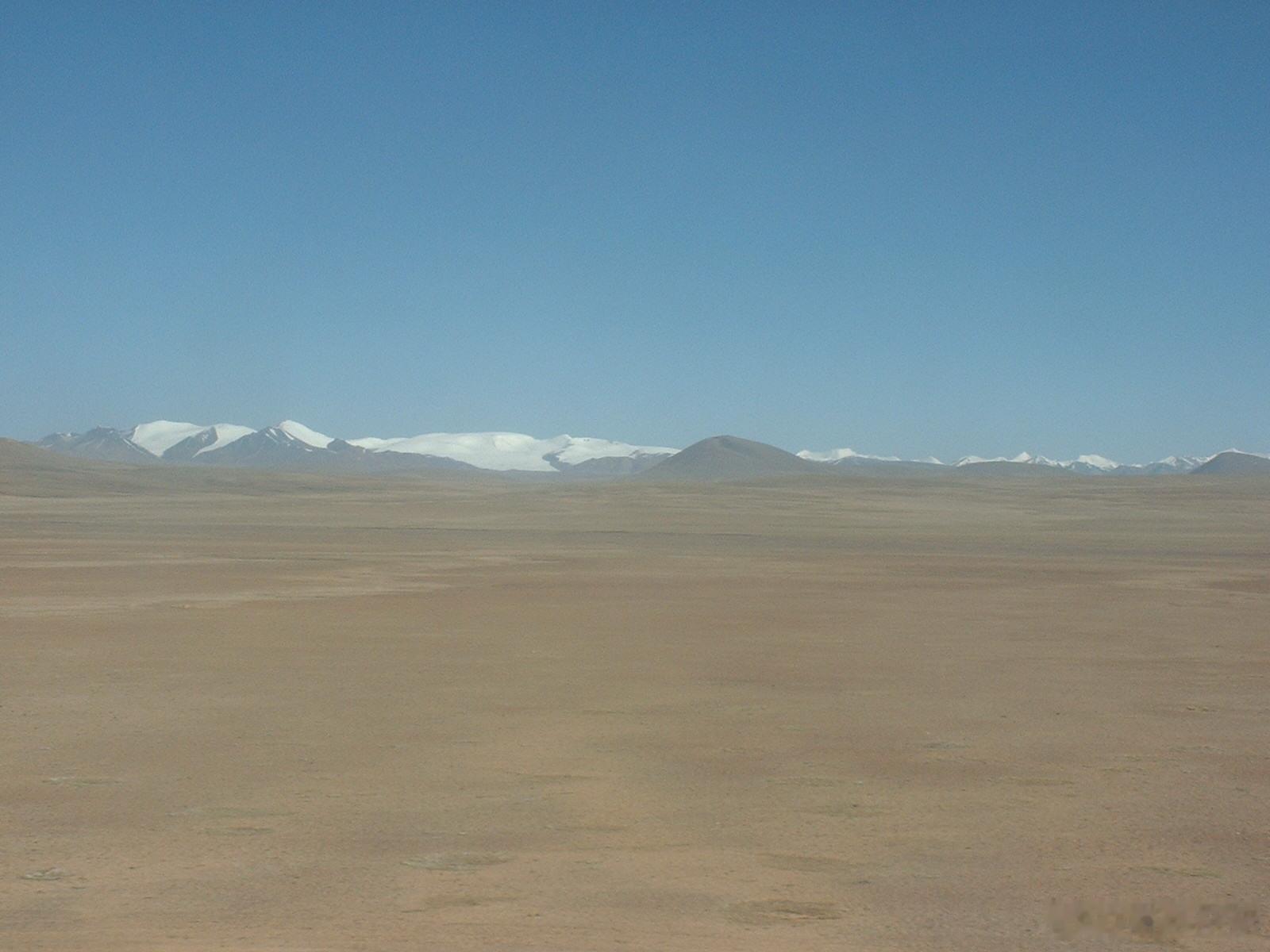 曾记否？那年秋天川藏之行的记忆。乘坐进藏列车慢慢提升海拔高度。（续十二）尽管相机