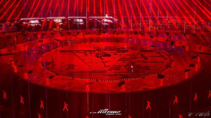 张杰更多惊喜就在今晚的鸟巢 张杰今晚鸟巢演唱会到底有什么惊喜列车启程，歌声响起，