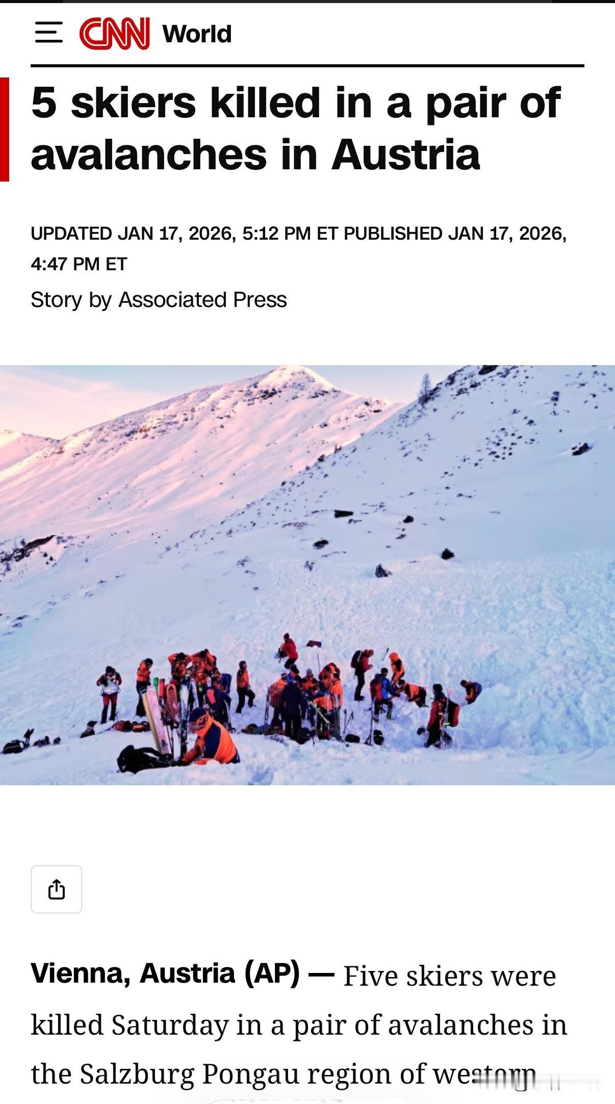 周六，在奥地利西部的滑雪胜地萨尔斯堡的Pongau地区，有五名滑雪者在雪崩中丧生