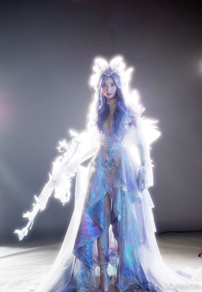 卢昱晓一秒切换白切黑、卢昱晓白切黑张力拉满了卢昱晓一秒切换白切黑，卢昱晓白切黑张