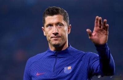 意媒：若未能引进弗拉霍维奇，AC米兰将考虑引进莱万1月4日讯 据意大利媒体spo