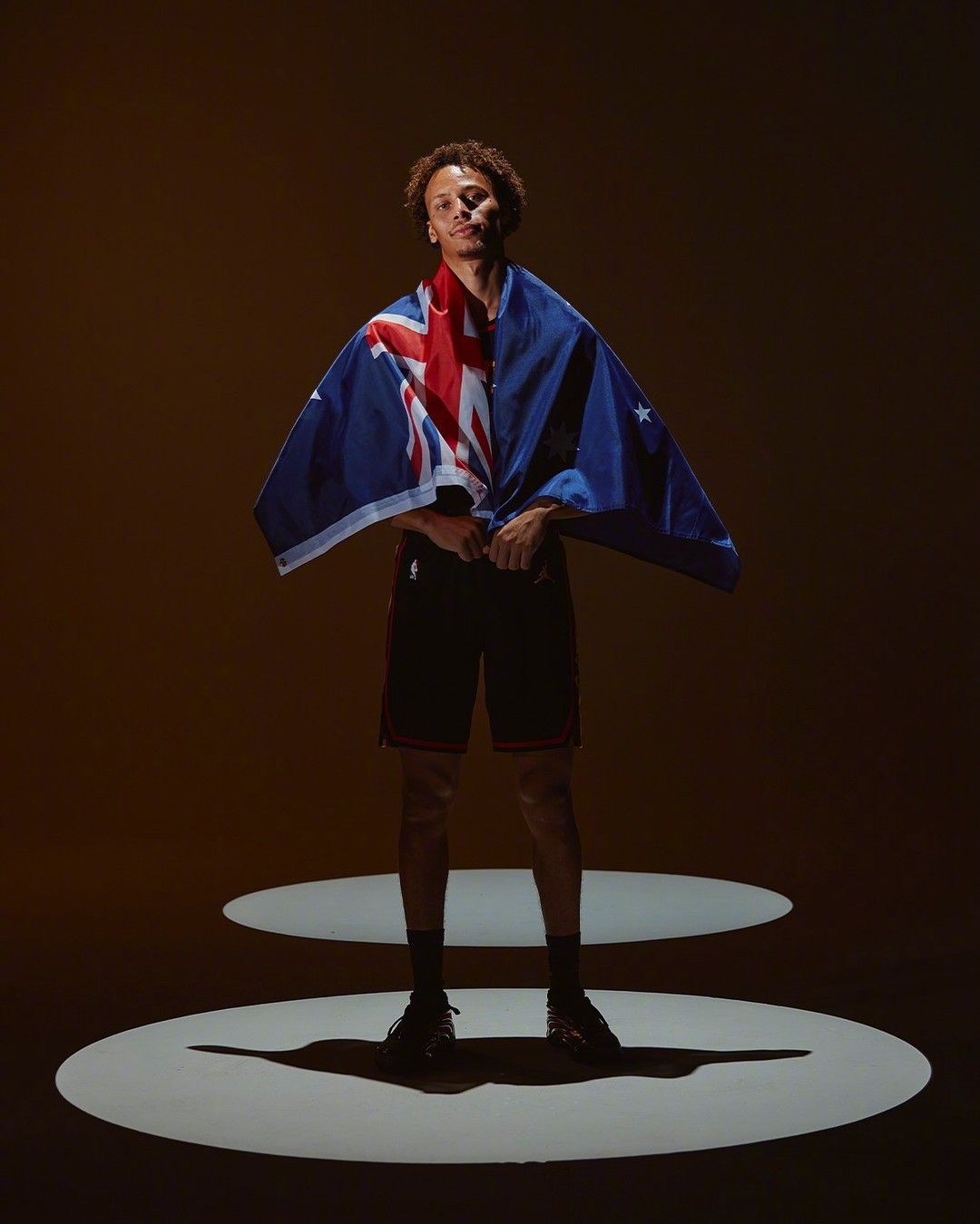 老鹰队有10位国际球员，联盟最多！ 