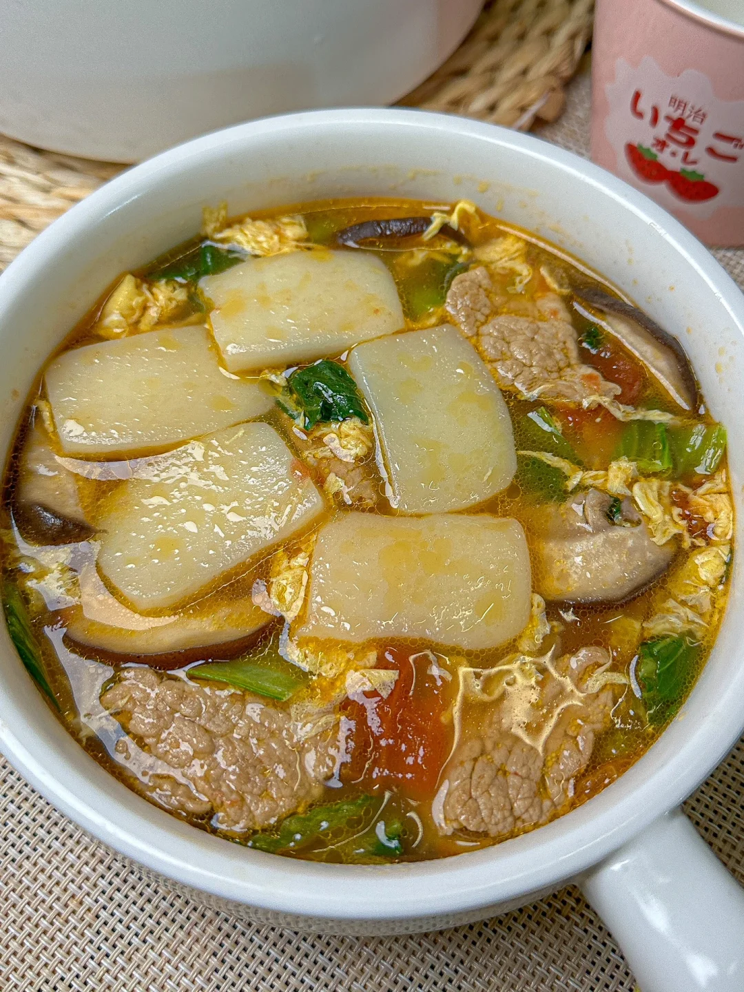 糯叽叽的年糕汤...我一口沦陷了！！