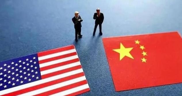 中美之间，已经没有回头路了。美国手里的绳子，已经勒住中国经济的咽喉；而中国手里的