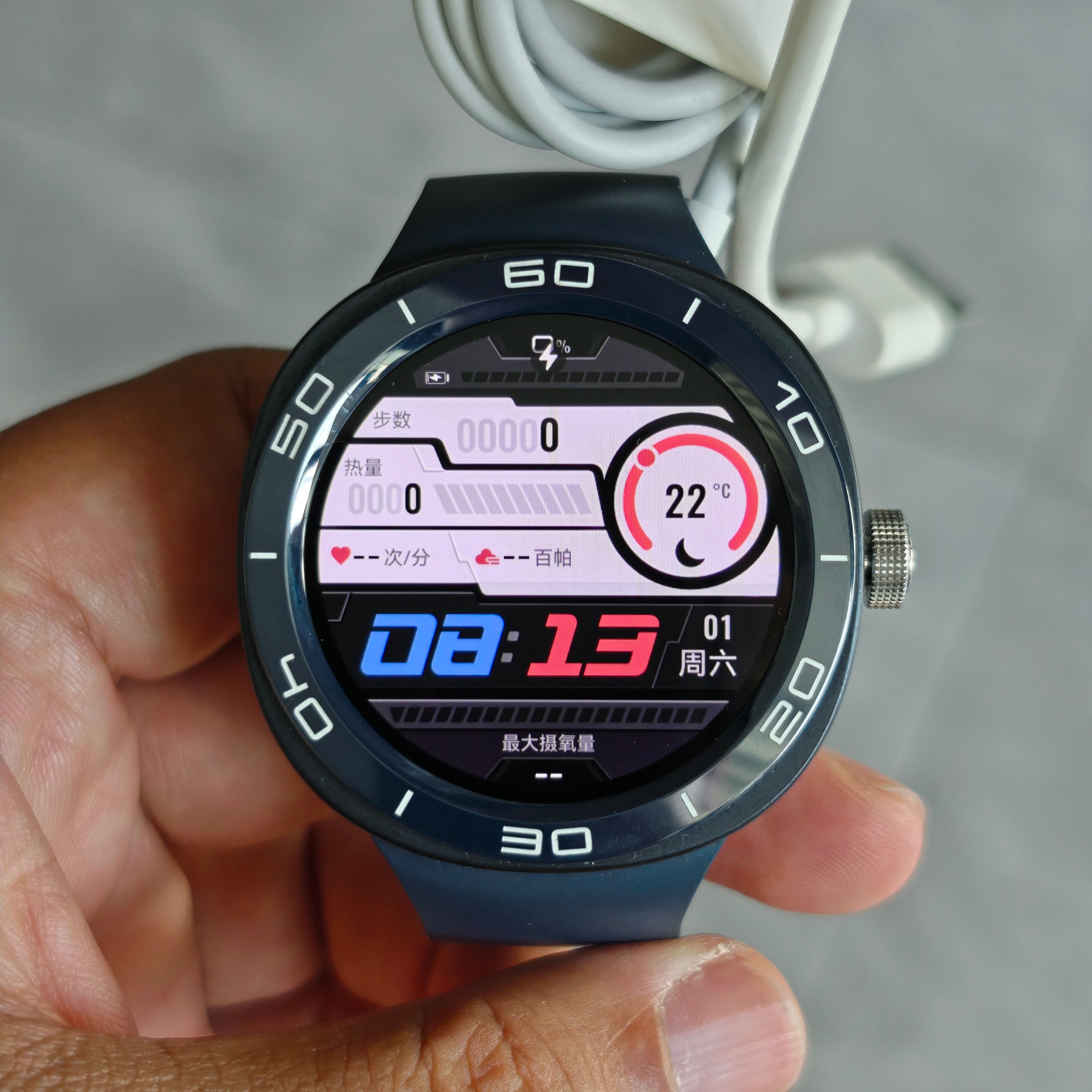评论区抽一老铁送出华为WATCH CT Cyber一个只，安排。 ​​​