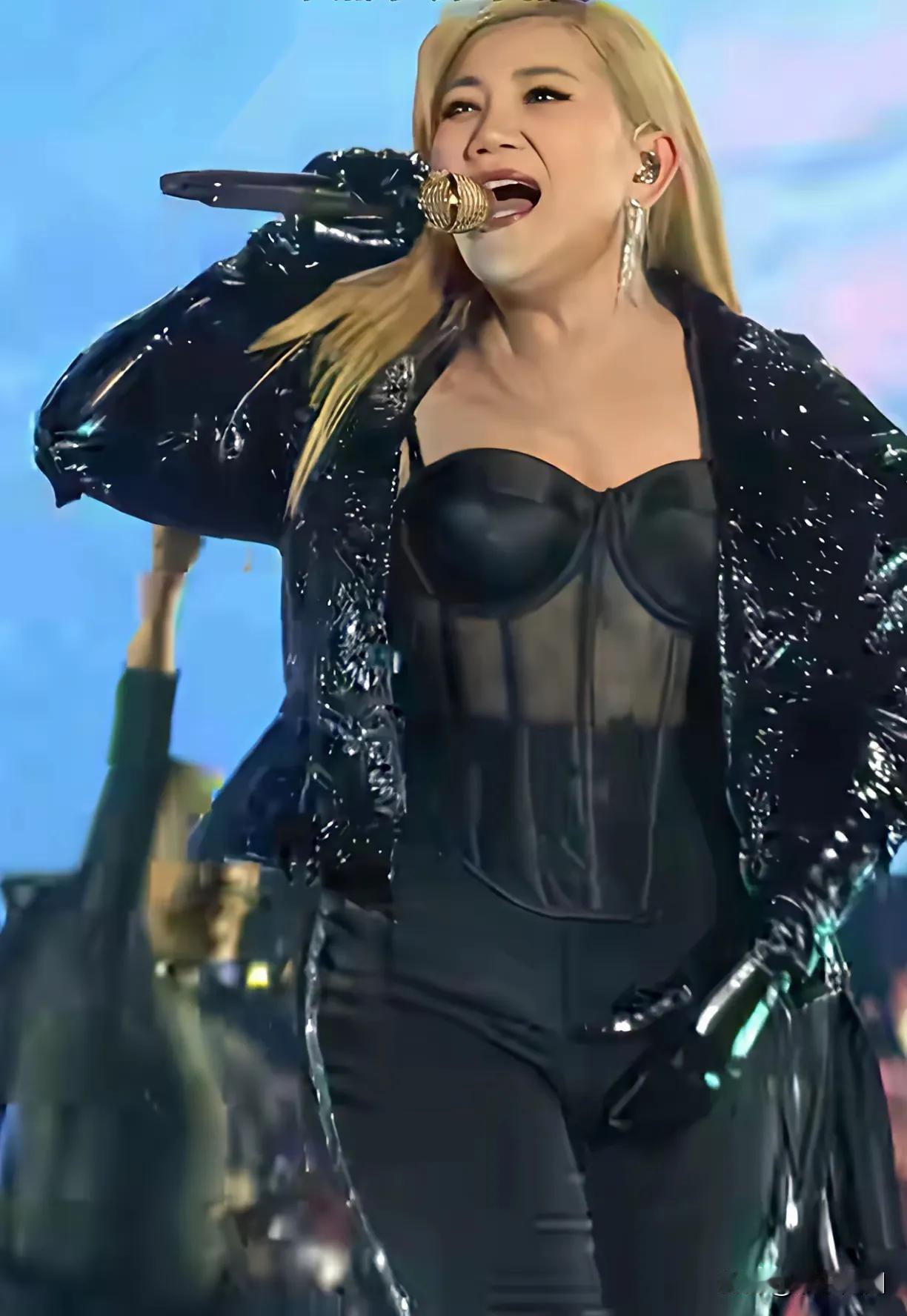 梁静茹给了“勇气”给自己和张惠妹、孙燕姿。