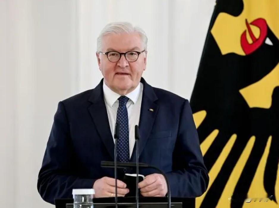 最新消息
就在刚刚
德国正式宣布
德国军方放话：柏林已经做好跟俄罗斯开战的准备，