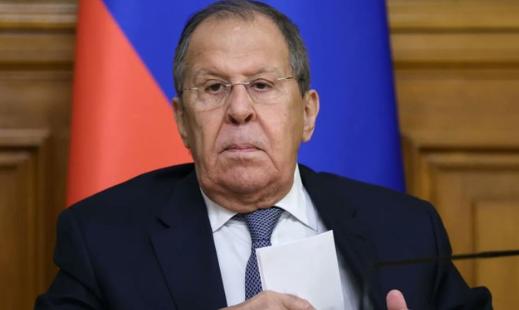 【沉寂了一段时间的俄罗斯外交部长谢尔盖·拉夫罗夫表示，俄罗斯准备与美国讨论恢复普