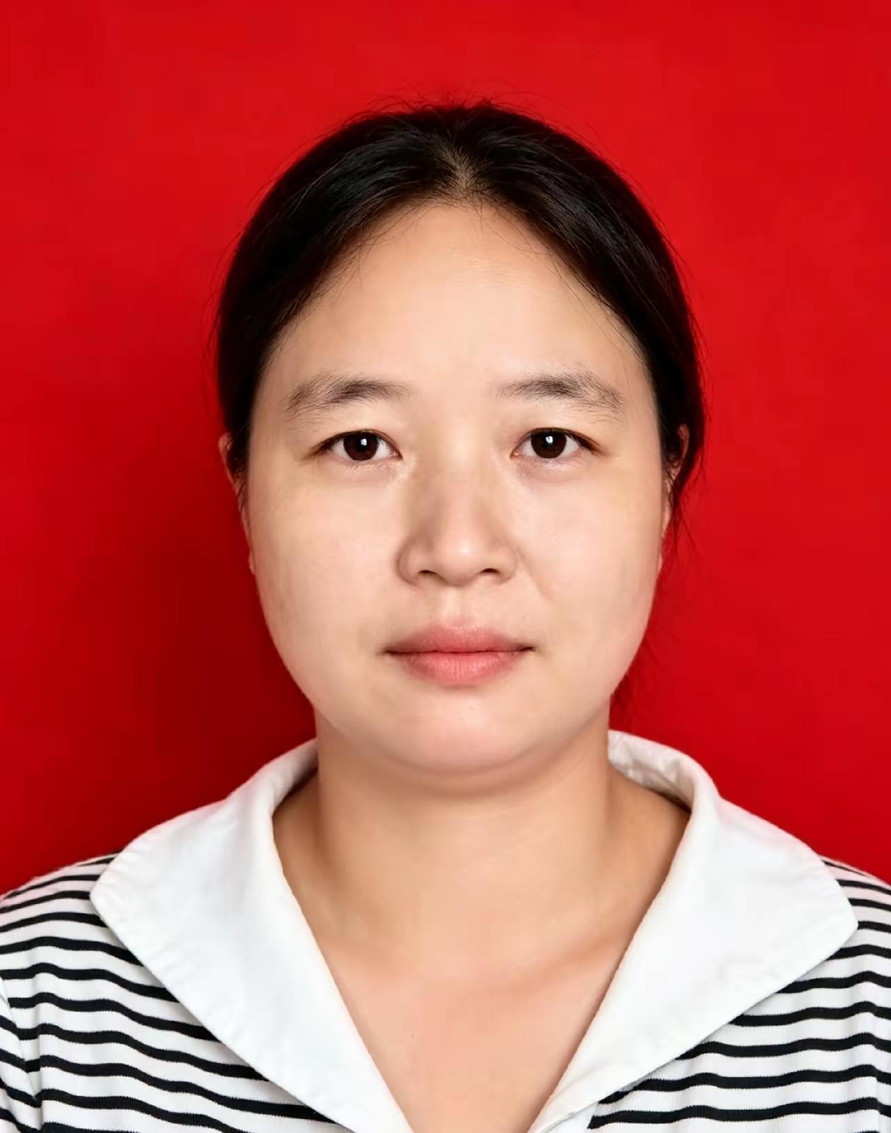 胡春梅，女，1984年4月出生，汉族，江西宜春高安市伍桥镇洋源村
店上小组妇女主