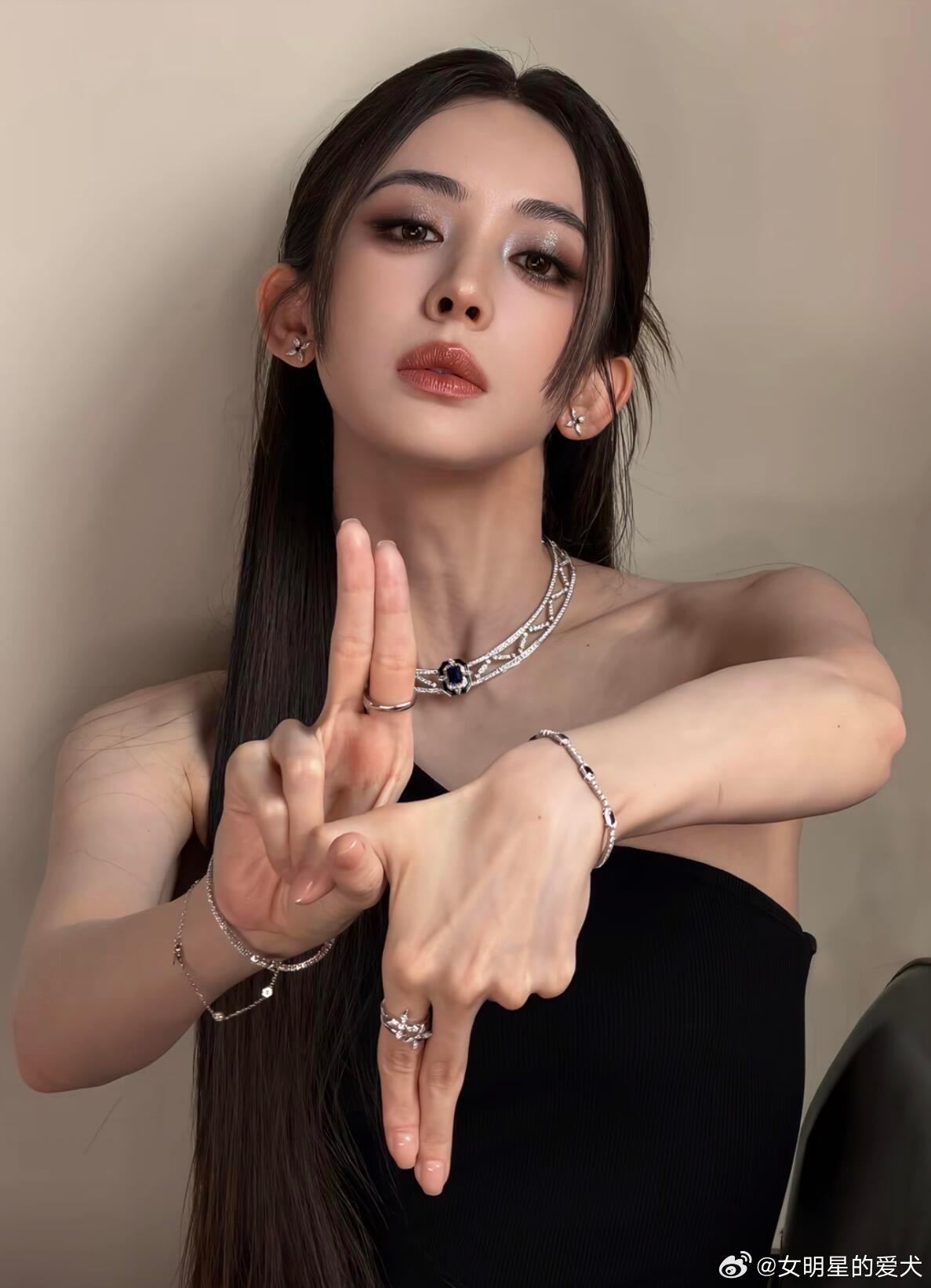 古力娜扎太顶了 