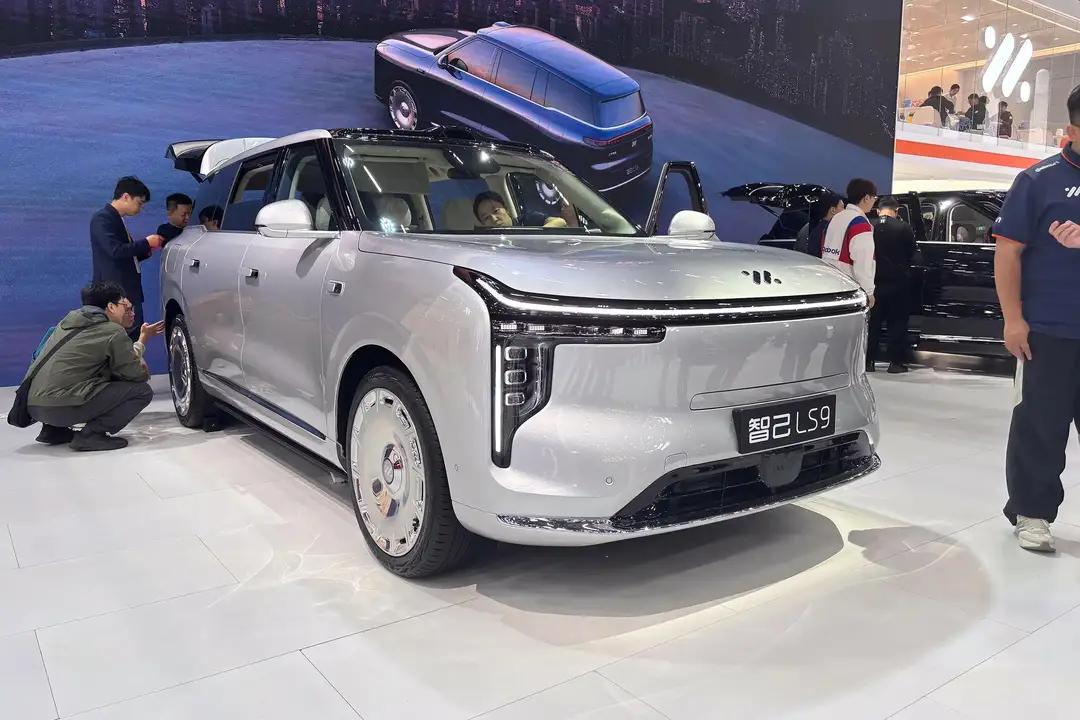 你相信吗？有高人说，2026年普通老百姓买车，一定要记住以下五点:

1.买纯油