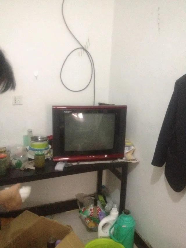 这两年大环境欠佳，失业与降薪潮令许多人压力颇大，不少人都回了老家。
今日偶然翻看