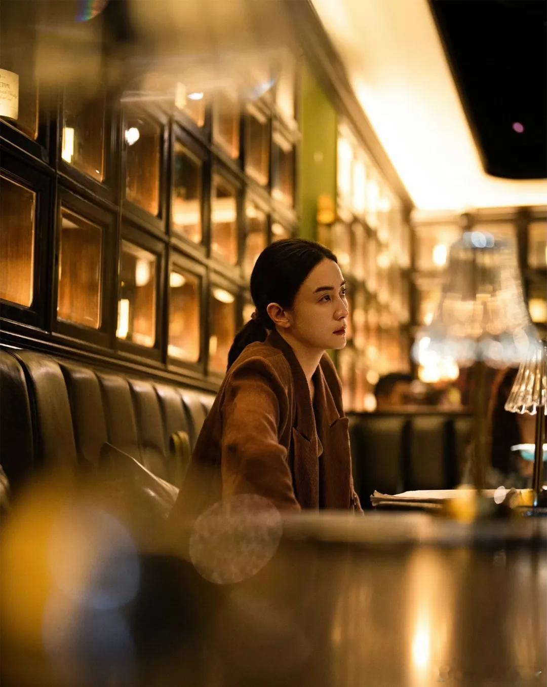 女性创作力量在影视界逐渐崛起，不只中年女演员在突围，女性题材在探索新的表达方式。