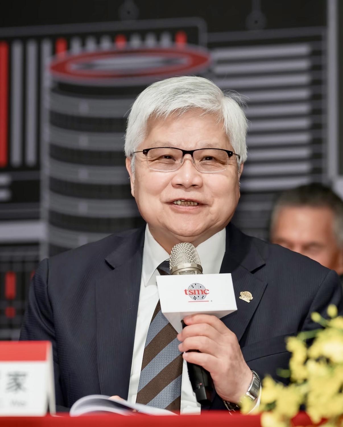 台积电董事长兼 CEO 魏哲家：台积电“希望”像竞争对手一样上调价格。

台积电