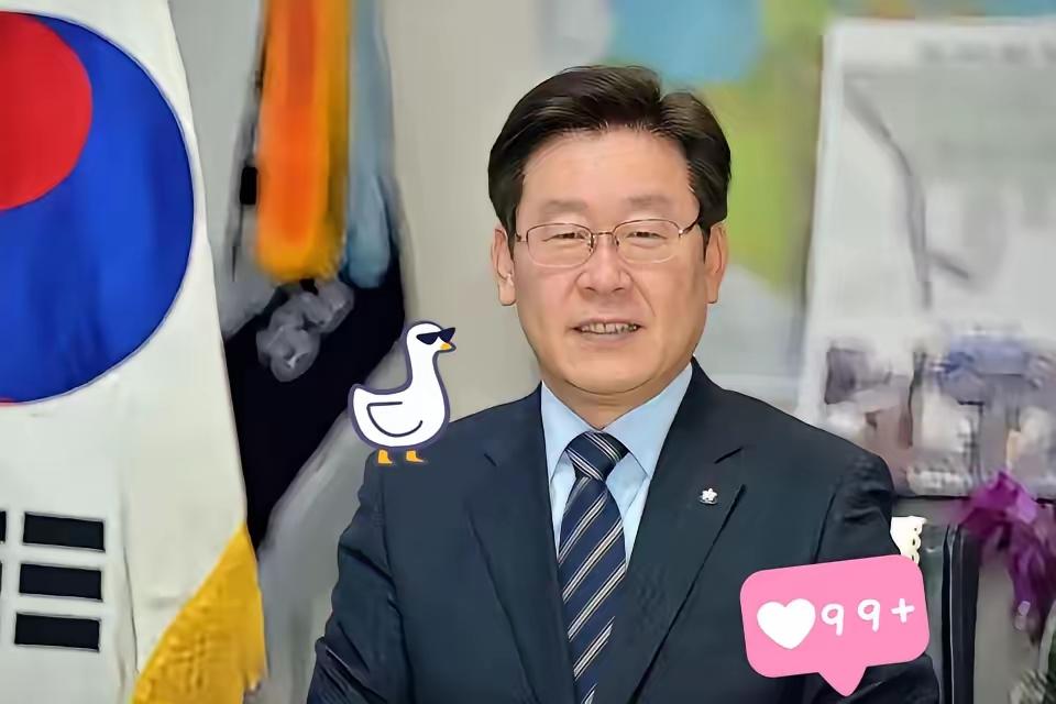 民选政府有一个特点，政局相当的不稳定。你要是选一个聪明睿智，深沉大气的，那国家能