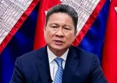 柬埔寨这次是好了伤疤忘了疼，当我们帮助调停泰柬冲突之后，柬埔寨转头就给我们表演了