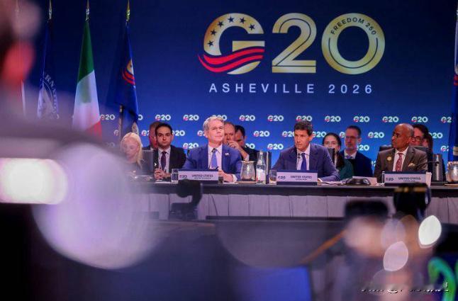 G20设套想坑中国免债，没想到我国根本不吃这一套。
 
整件事情发生在2026年