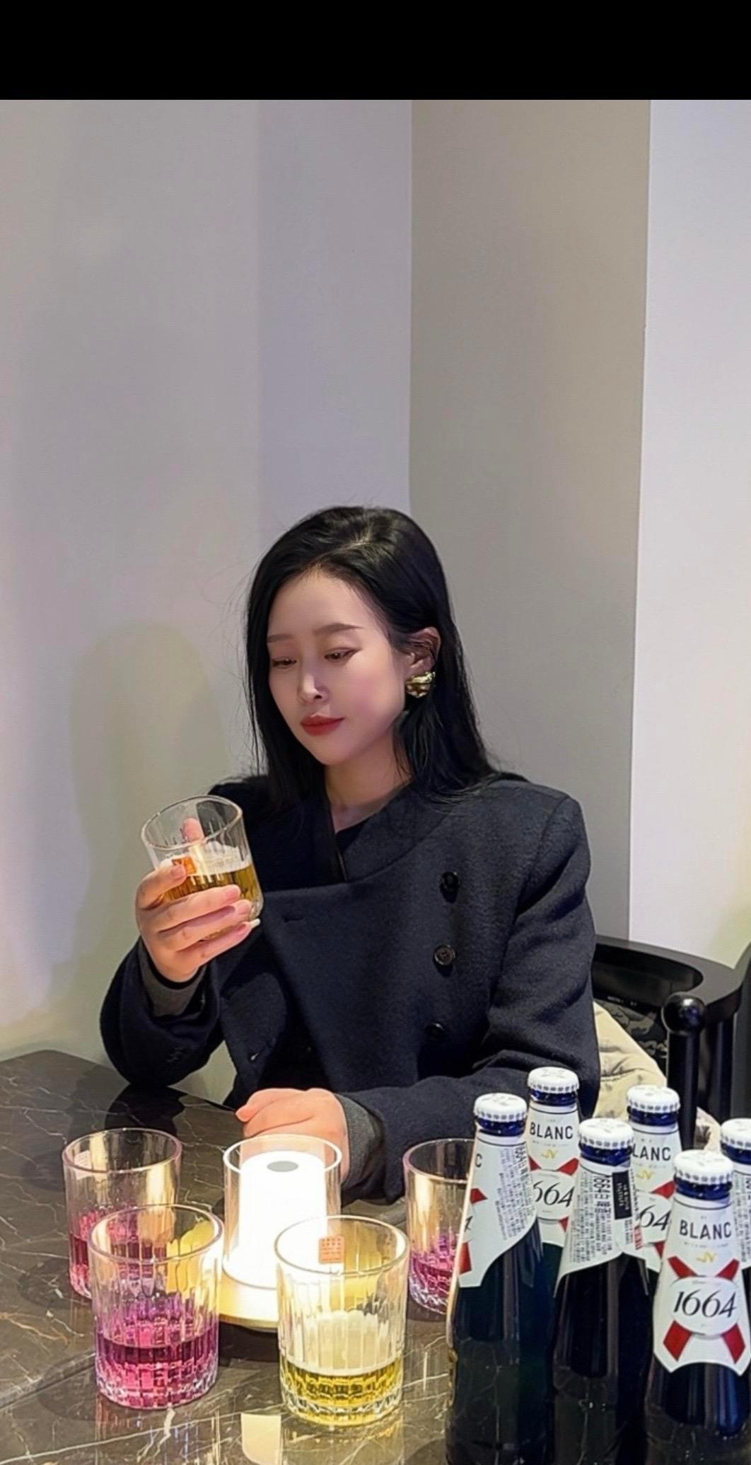 一定要努力，这个世界讲关系讲实力讲利益，就是不讲道理。。