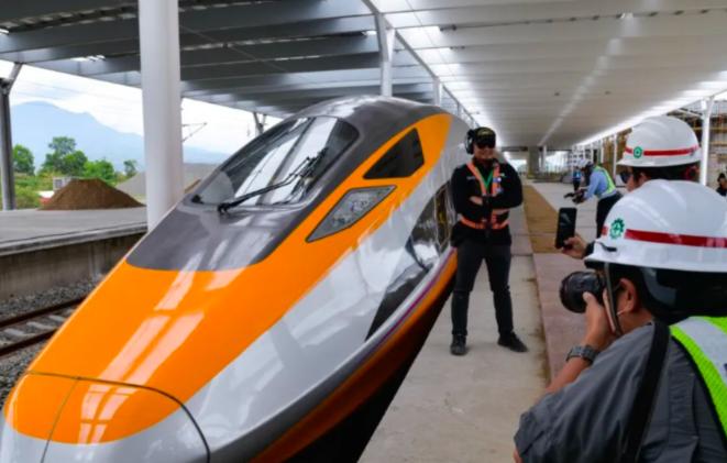 11年前，墨西哥突然翻脸取消中国300亿高铁项目，2.7亿赔偿只肯给810万，更