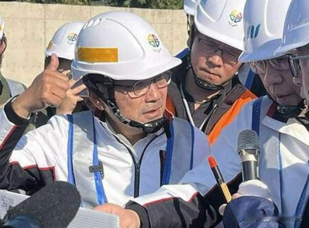 面对可能的罢免，侯友宜向新北市民致歉承诺未来会加倍奉还


台湾新北市长侯友宜代