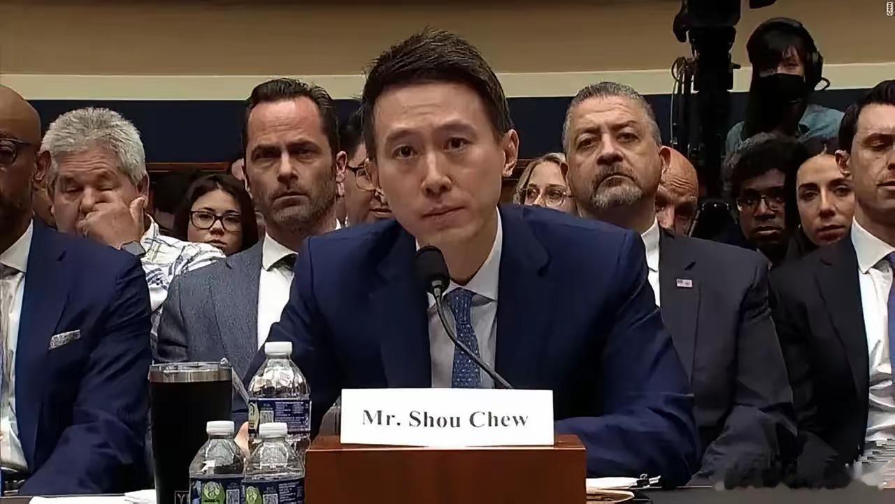 瞧瞧!周受资在职过得企业实力Facebook市值1.56万亿美元DST的资产达到