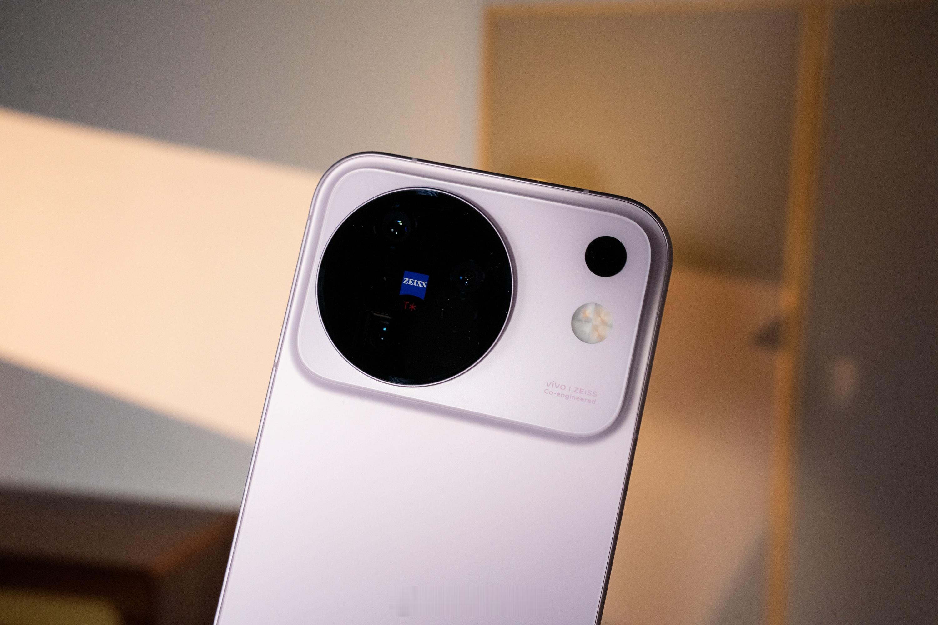 进来 评一下外观 vivo X500 ​​​