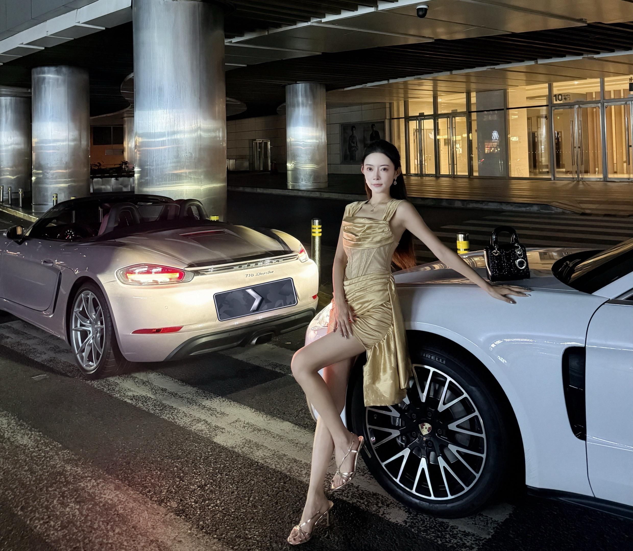 王女士的玩具车 和 段小姐的帕美美 第一次同框