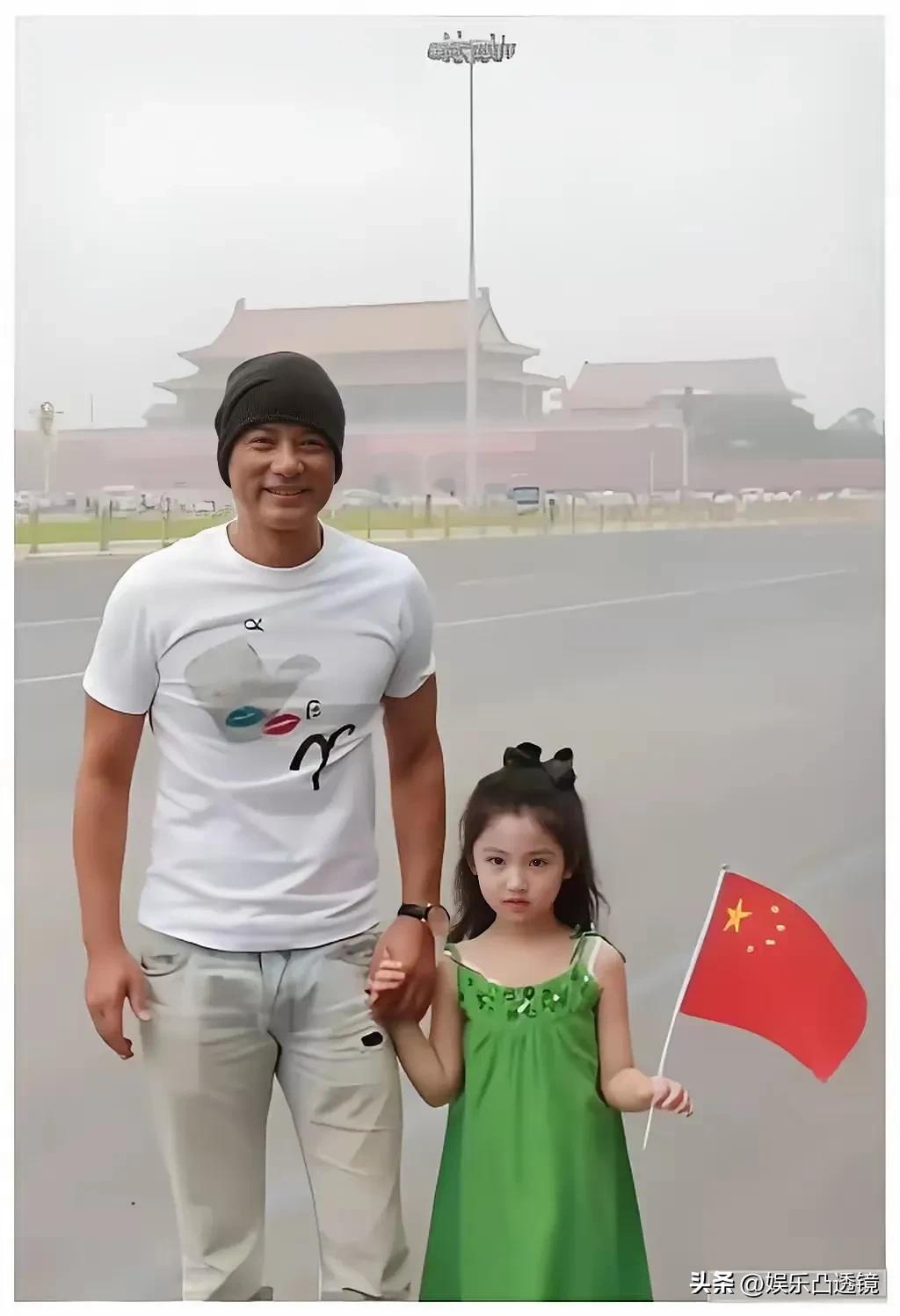 15年时间能让一对父女发生什么样的变化？我们来看看香港著名影星任达华和他的女儿任