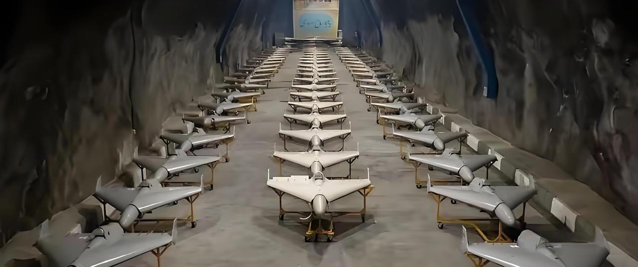 伊朗的“飞天小摩托”绝对是这次伊朗冲突战场上的显眼包！
据公开数据统计，伊朗“飞