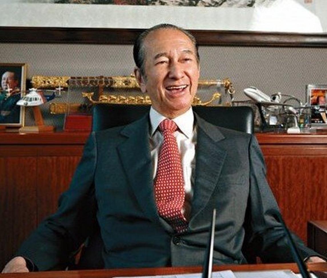 很多人问，在赌场赢了钱，会被人拦住不让走，是真的？赌王何鸿燊曾对此进行解密：“如