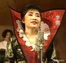 李娜的《青藏高原》余音在耳畔久久回荡，
毛阿敏的《渴望》深情而真挚，
韦唯的《让