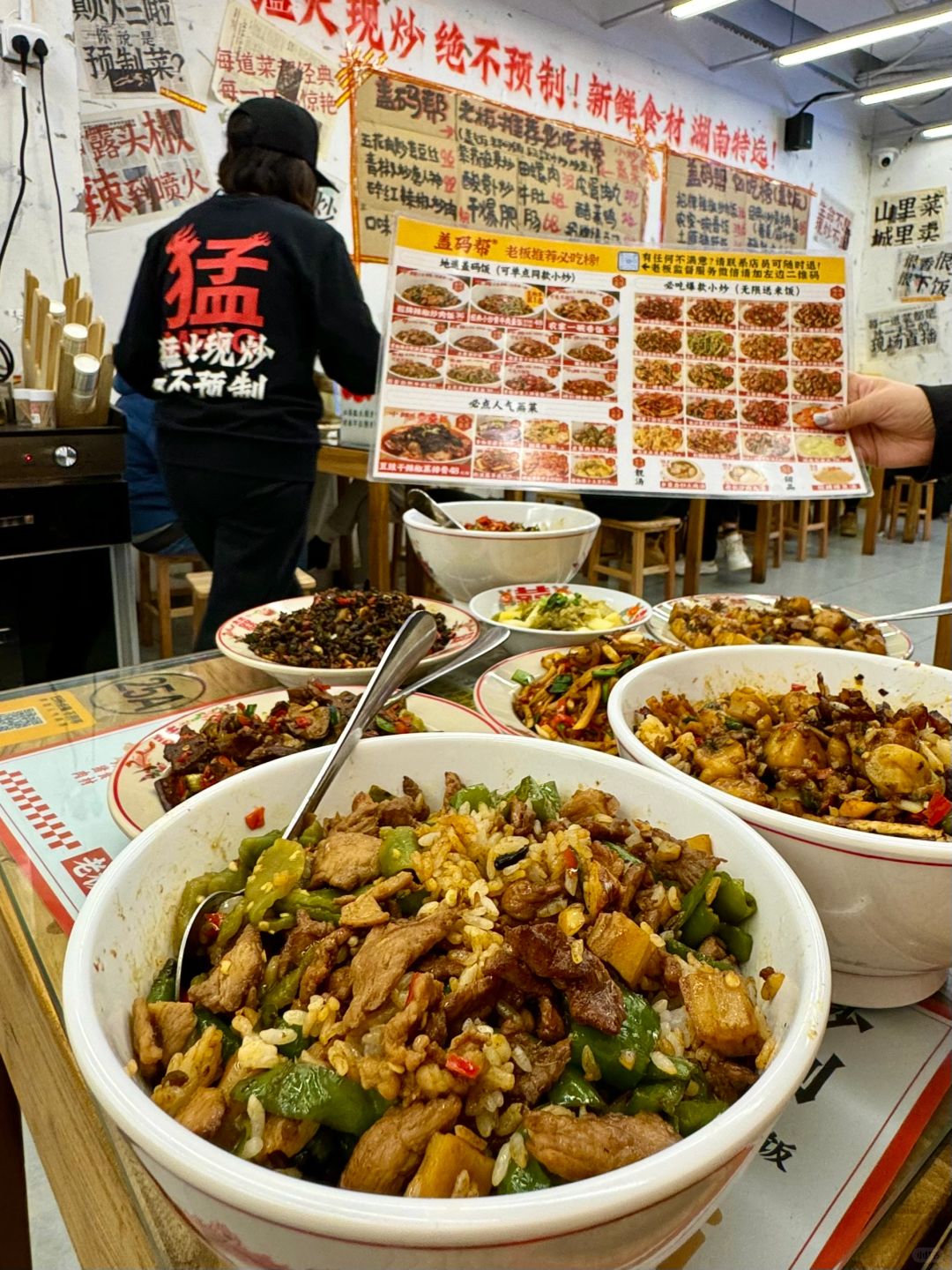 就在三里屯！！快去！！！