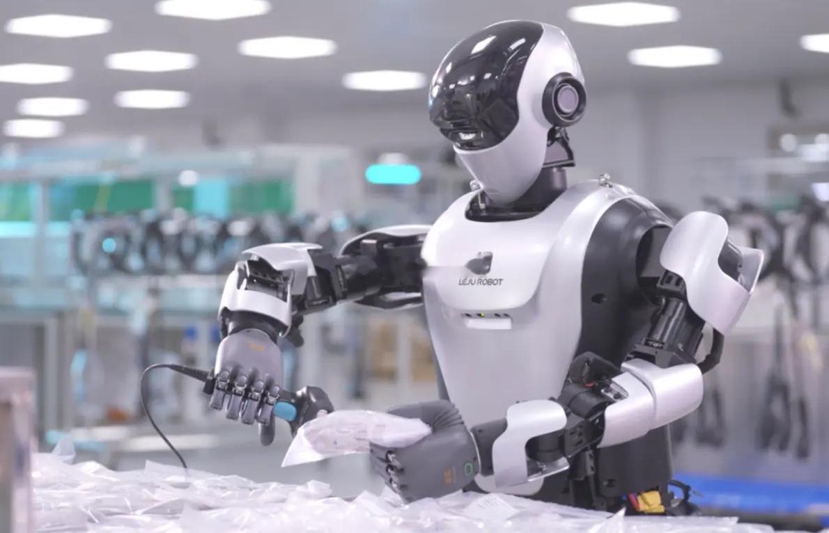 正要入睡，看到大A有3则消息传来，对后市行情中哪些行业板块会有何种影响？来看看你