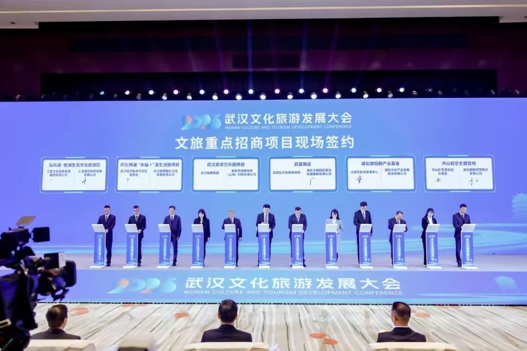 谁能懂我现在的焦虑啊！桃乐园2027年才开，但我现在连请假攻略和游玩路线都快研究