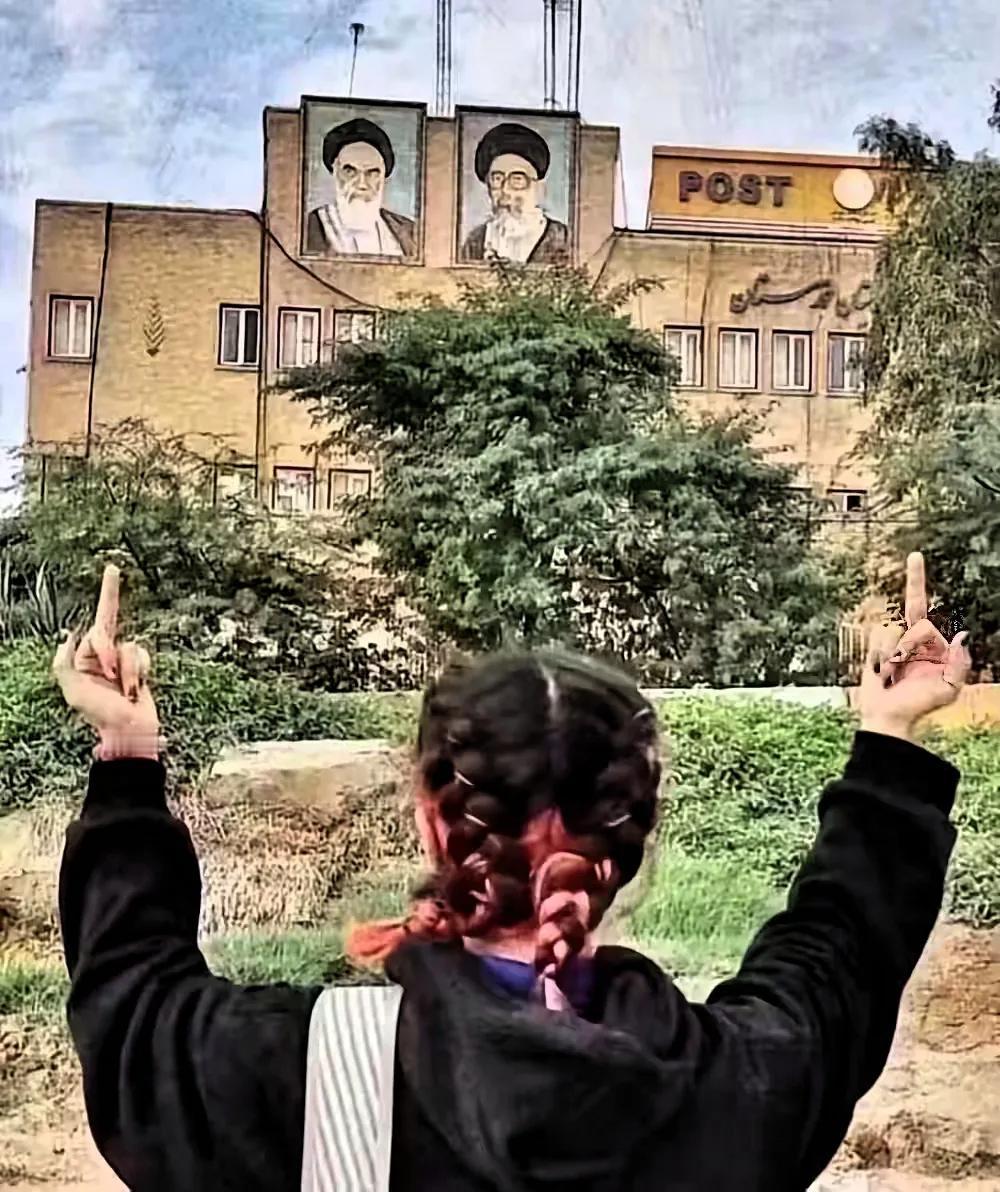 伊朗这场变局根本不是简单内乱，而是大国博弈的新棋局！

表面看是民众因通胀抗议，