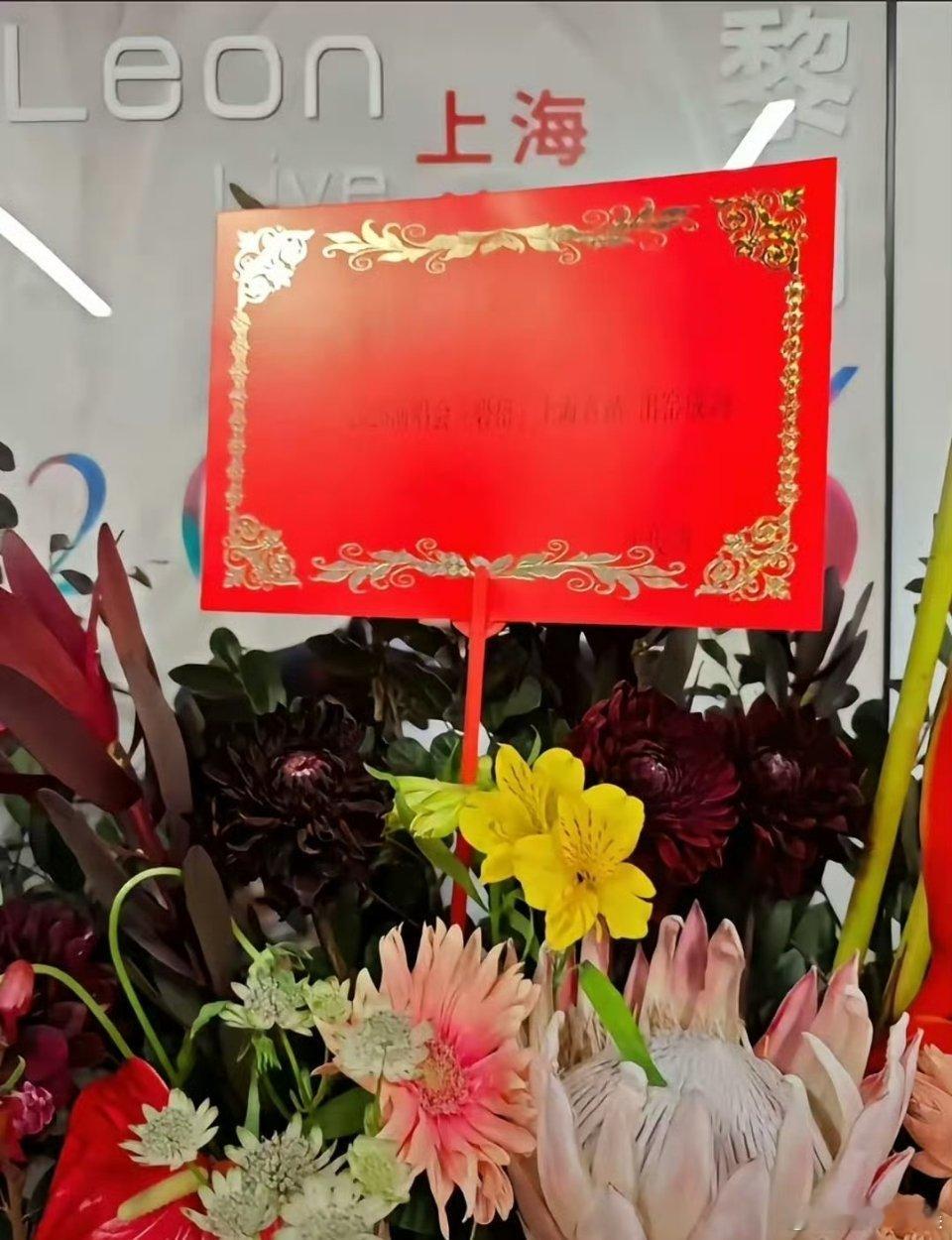 王俊凯祝易烊千玺出窑成功大家现在这样特别的体面特别好，一直这么体面下去吧，粉丝们