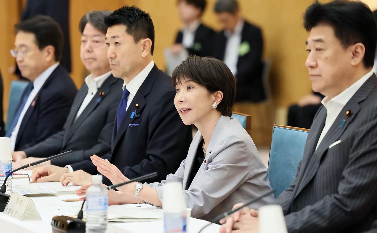 没搭理，日本找中国谈。

7月14号日本那边自己承认了，7月6号上午接到咱们的事