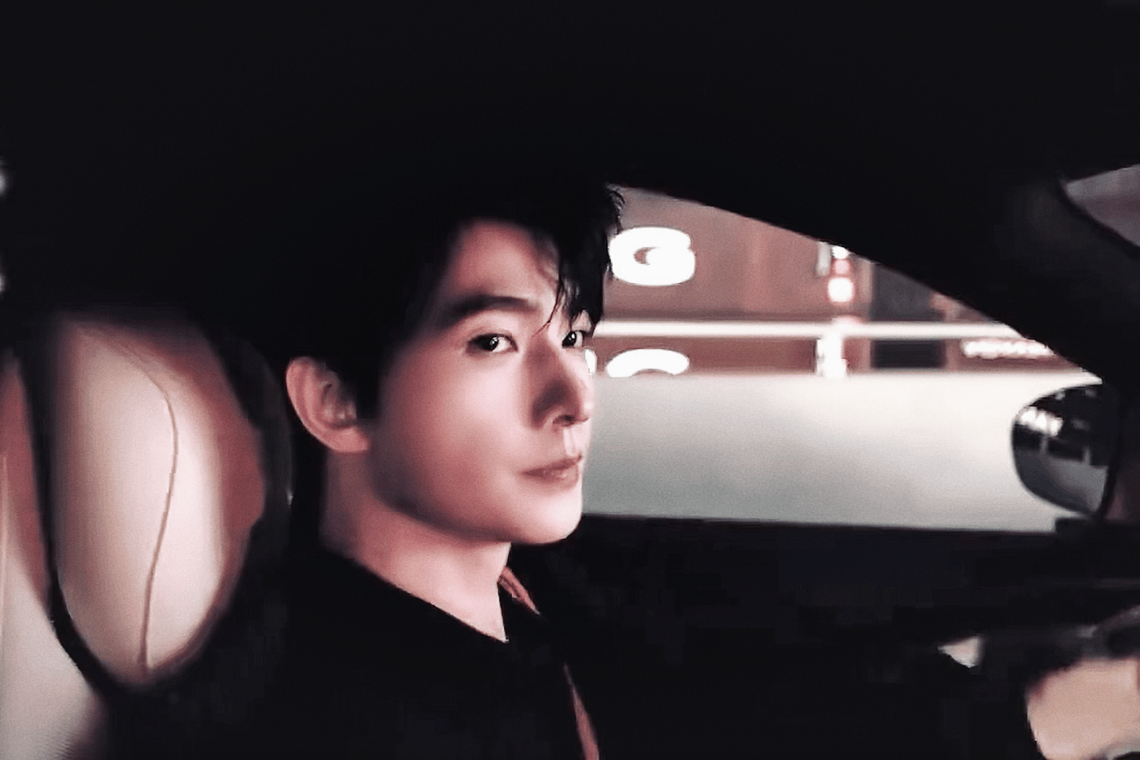杨洋0909生日快乐 哥哥的副驾驶座谁来？🙋简直帅爆了，行走的芳心纵火犯