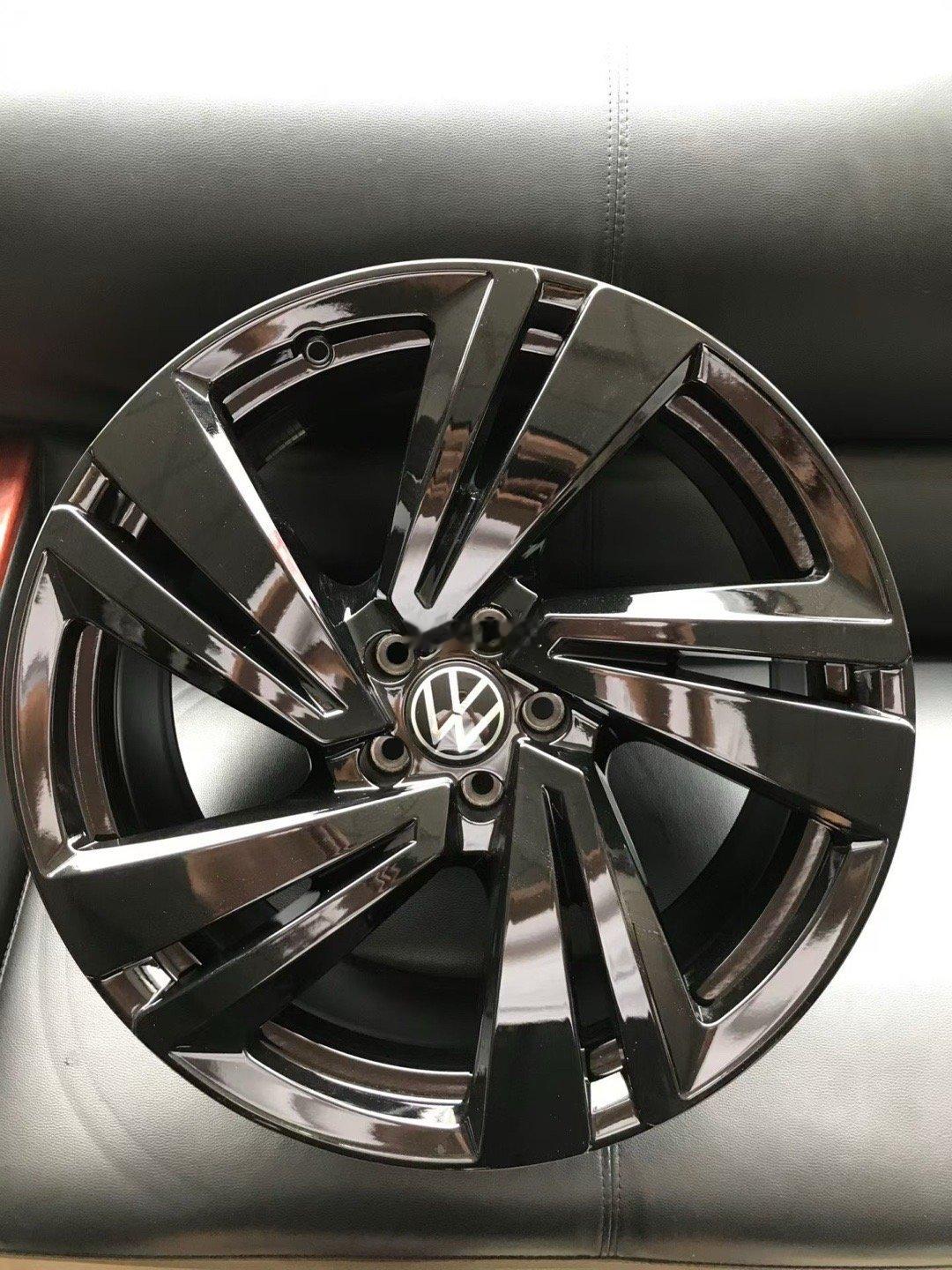 大众途锐原厂20寸轮毂新车拆下 