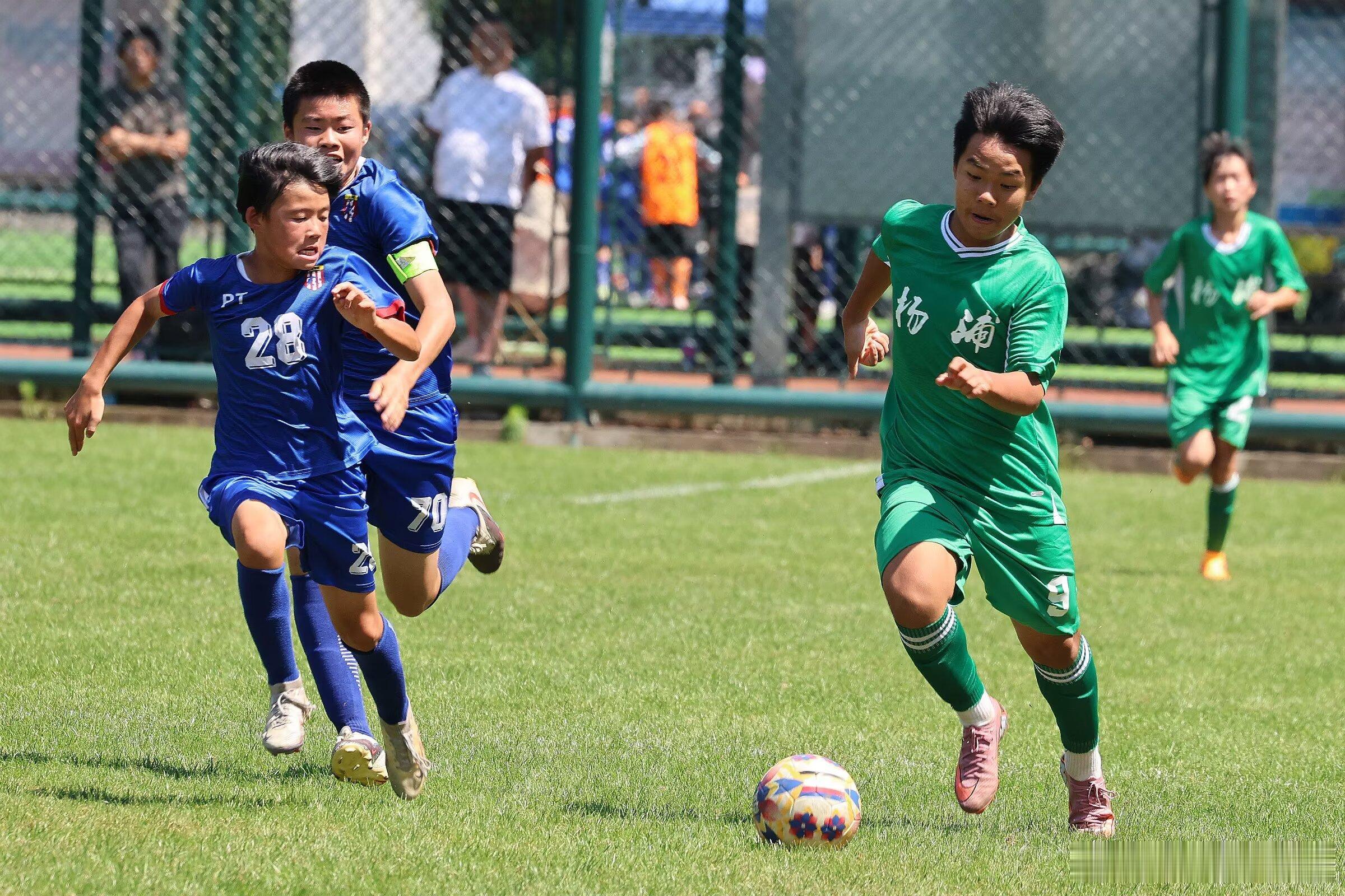 北京时间5月31日，2026 年 “卡尔美杯” 上海市青少年足球锦标赛男子丙组第