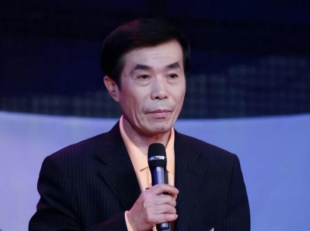 自从于蕾被确认为2027年羊年春晚总导演后，语言类节目能不能再创辉煌，成为大家热