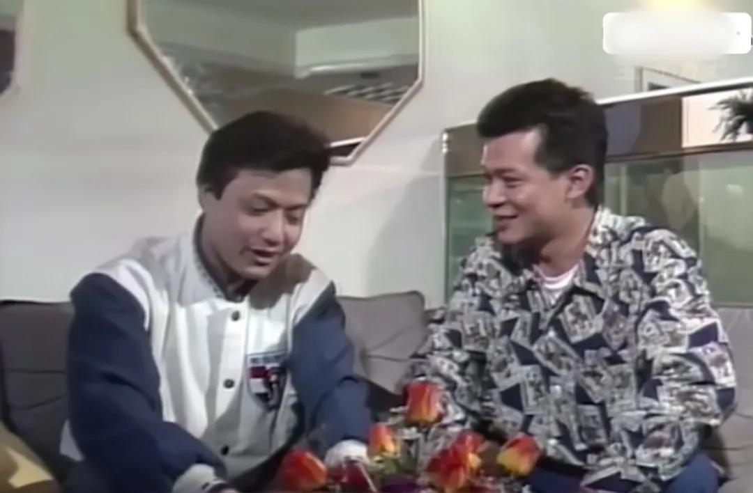 原来这位TVB老戏骨才是港圈真大佬！黄日华80年代爆火后买的第一套百万豪宅，竟是