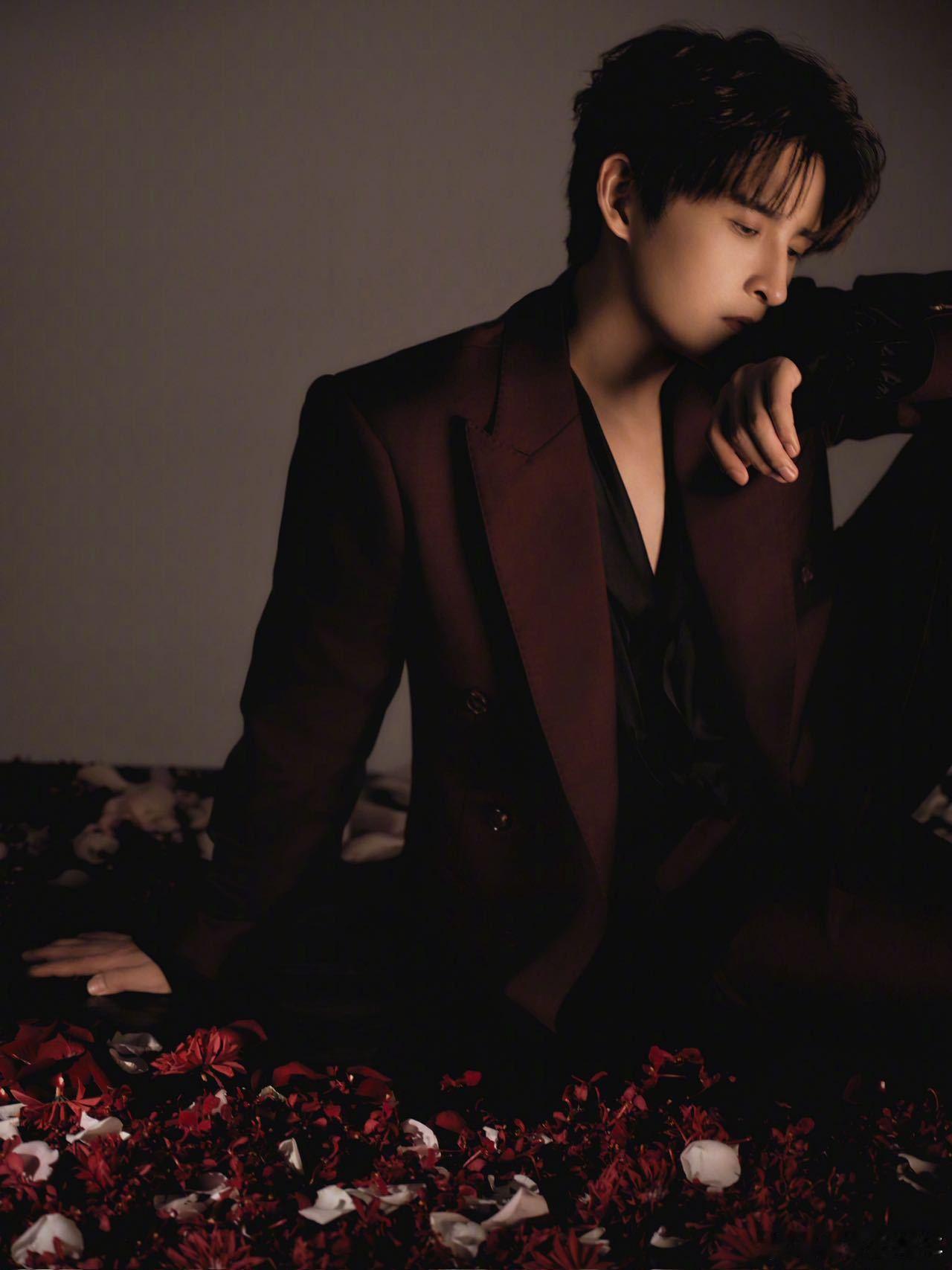 张远说参加歌手生怕错一个音 谁被《说谎》唱到破防！张远在《歌手》上把情绪揉进每一