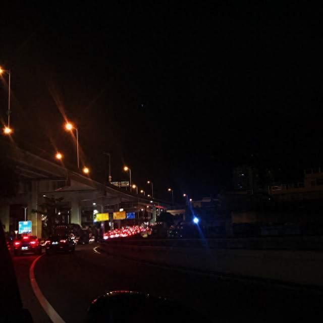 中秋高速不免费！国庆免费！双节间隔短，多波车流来袭，出行必看