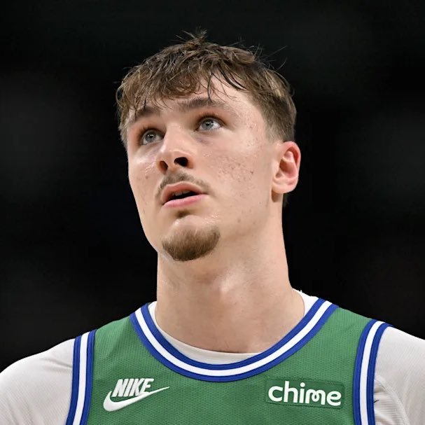 弗拉格今日8中1，只得到2分，相比76探花秀埃奇库姆差的太远了，26+4+7。 