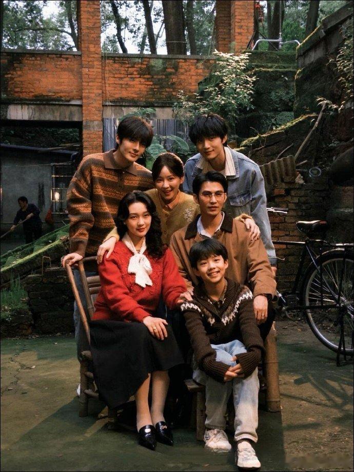 治婆婆还得婆婆的婆婆来 vocal！这血脉压制绝了～《家里家外2》祖祖谎称传家宝