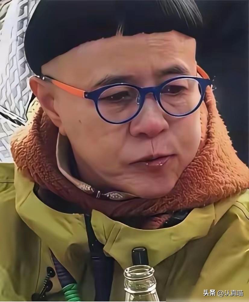 谁能想到，一个快六十的女人，干过最倔的事，是捏着一个月8900的退休金，买张机票